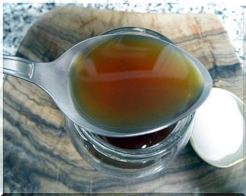 How to make cough syrup from thyme and licorice