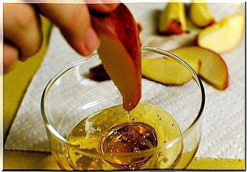 Apple cider vinegar for weight loss and cleansing of the body