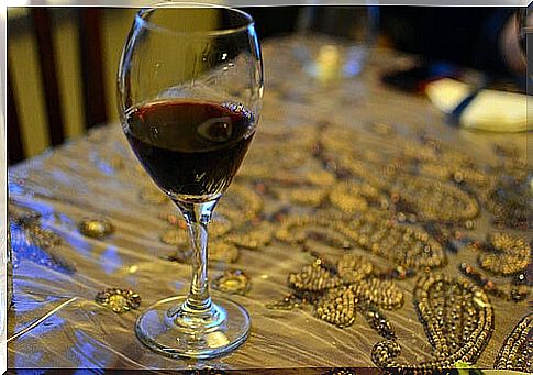 Benefits of drinking wine every day