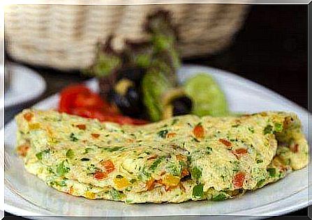 omelette with broccoli