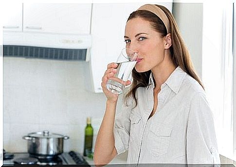 Find out how to improve your health by drinking more water every day