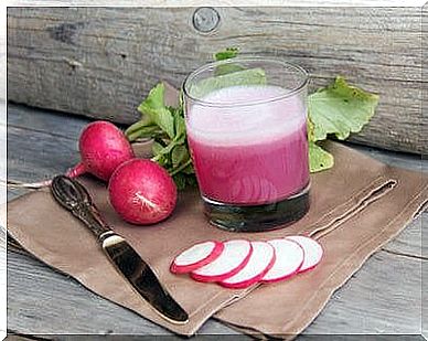 Radish juice for fatty liver