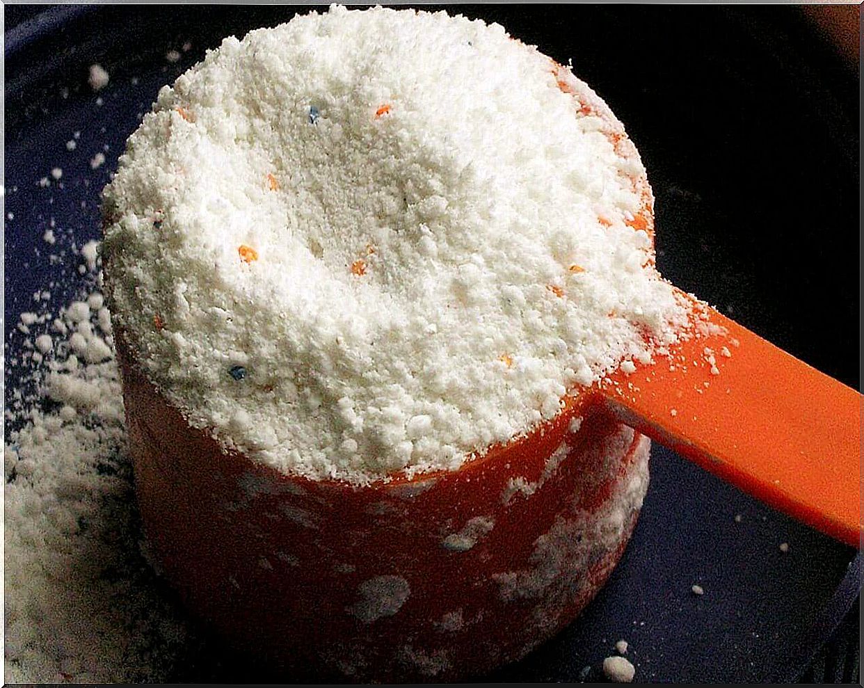 Organic detergent of borax and baking soda